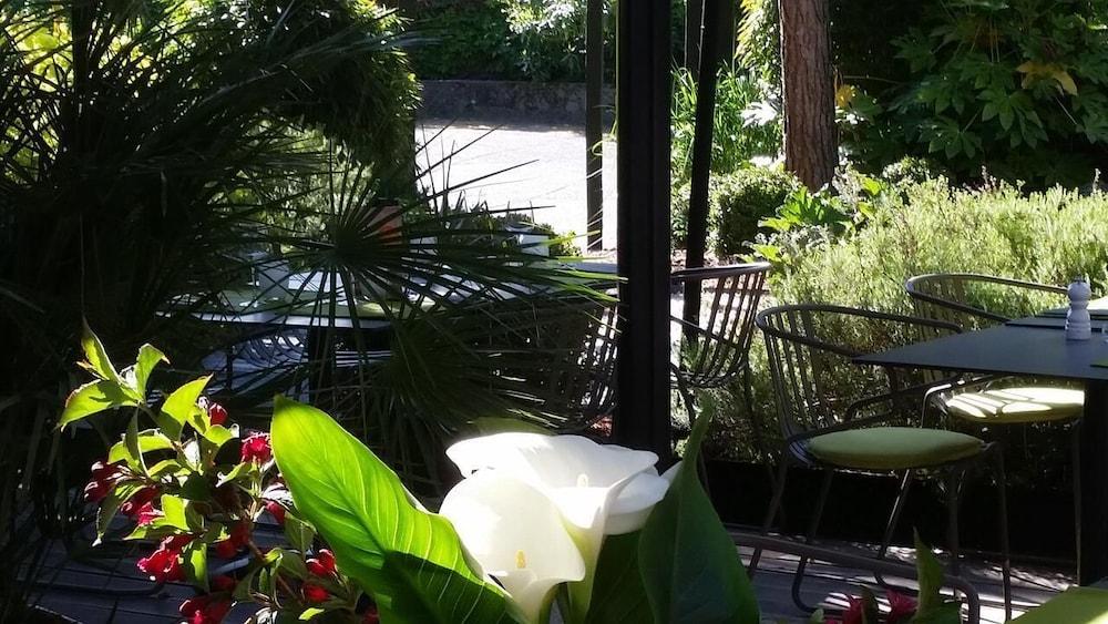 Logis Golfe Hotel Vannes Exterior photo